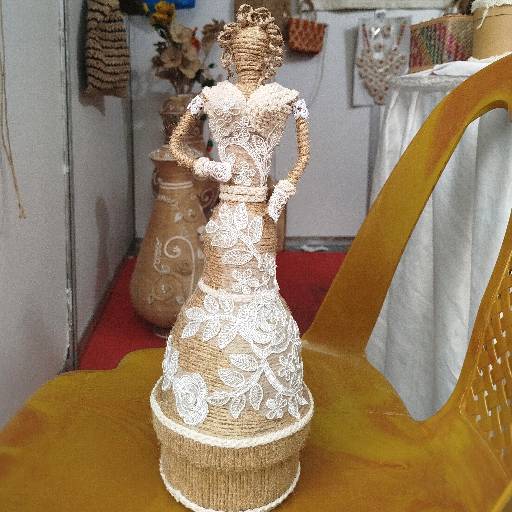 Doll jewelry box