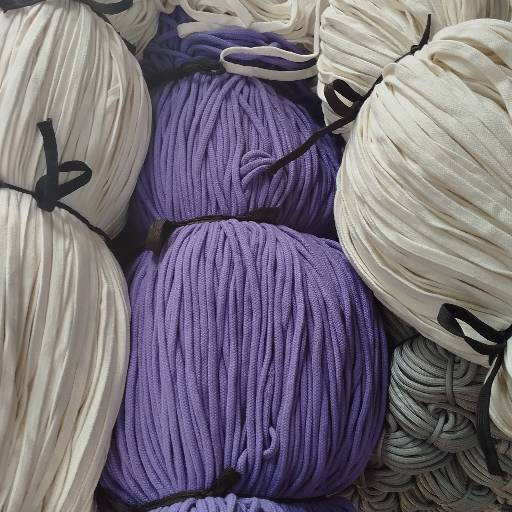 Elastic yarn