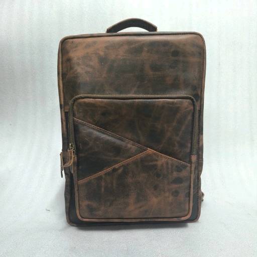 Well leather backpack